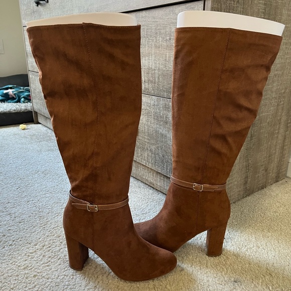 LC Lauren Conrad Shoes - Lauren Conrad Tan Cognac Knee-High Heel Boots
